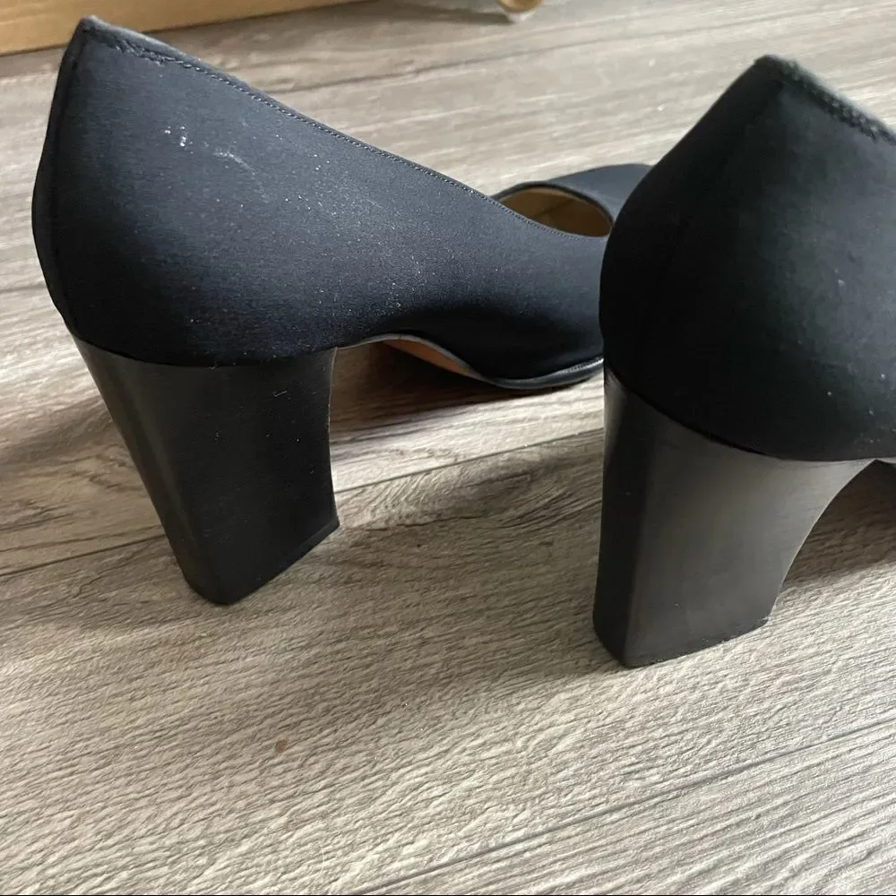 SALVATORE FERRAGAMO vintage Square Toe Pumps